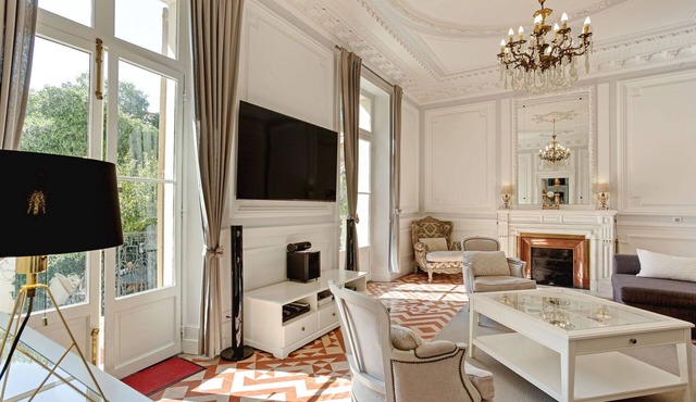 Apartment in Cannes with 5 bedrooms sleeps 10