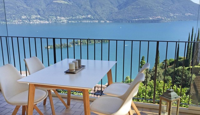 Apartment in a two-family house with terrace, private garden and great views