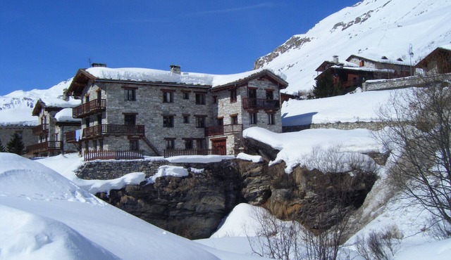 Apartment in chalet at the foot of the slopes of Val d'Isère