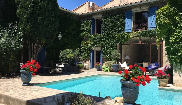 Apartment in charming villa with swimming pool.