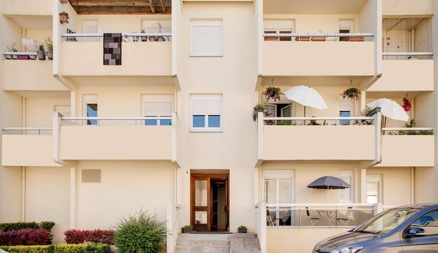 Apartment in Chaumont near Viaduct