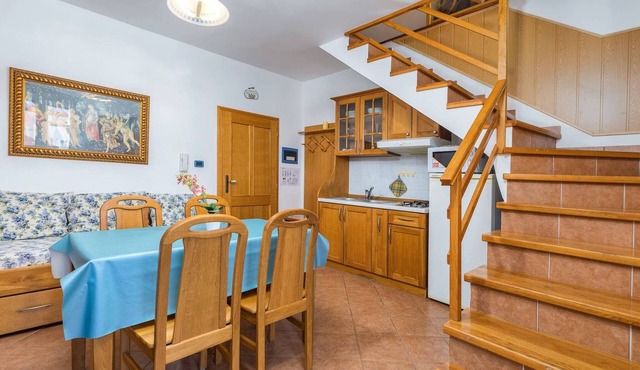 Apartment in Cres near the Beach