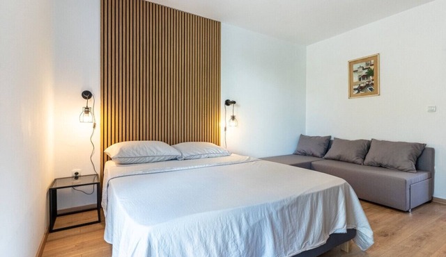 Apartment in Cres with Balcony, Air condition, WIFI, Washing machine (4249-2)