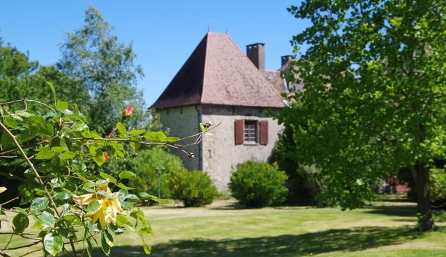 Apartment in Dependance of a hunting lodge from the 14th century