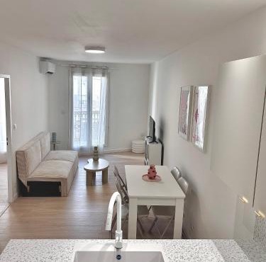 Apartment in downtown Frontignan