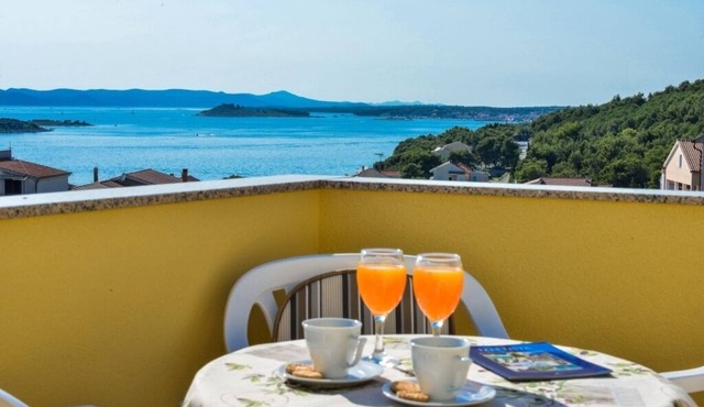 Apartment in Drage with Seaview, Balcony, Air condition, WIFI (566-1)