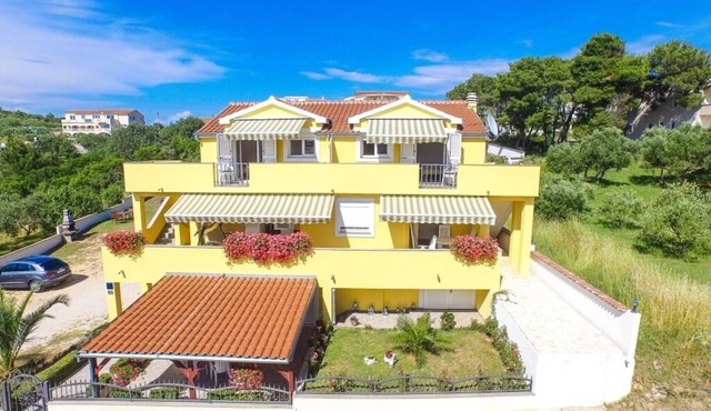 Apartment in Drage with Seaview, Balcony, Air condition, WIFI (566-2)