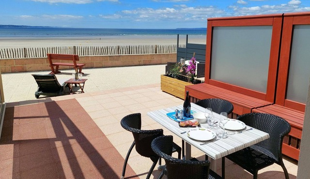 Apartment in excellent location, direct access to the beach, Plonévez-Porzay
