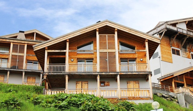 Apartment in Flaine with Ski Lift Access