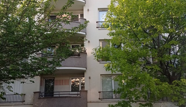 Apartment in a quiet residential building in Paris
