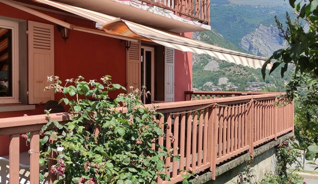Apartment in the mountains, ideal for visiting the Maurienne in summer and winter