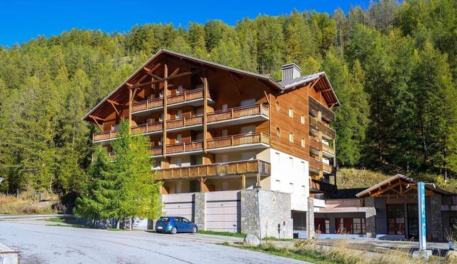 Apartment in France with Ski Slope Access