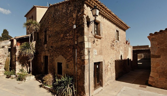 Apartment in Girona near the Beach