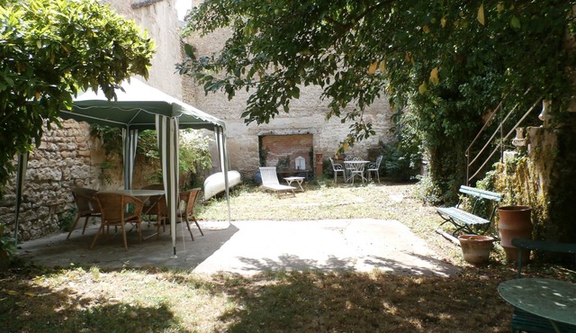 Apartment In Gray, Nr. Dijon, Burgundy, France