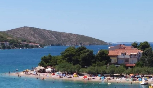 Apartment in Grebaštica with Seaview, Terrace, Air condition, WIFI (886-3)