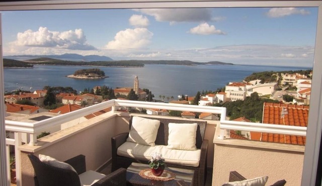 Apartment in Hvar town with Seaview, Terrace, Air condition, WIFI (3666-4)