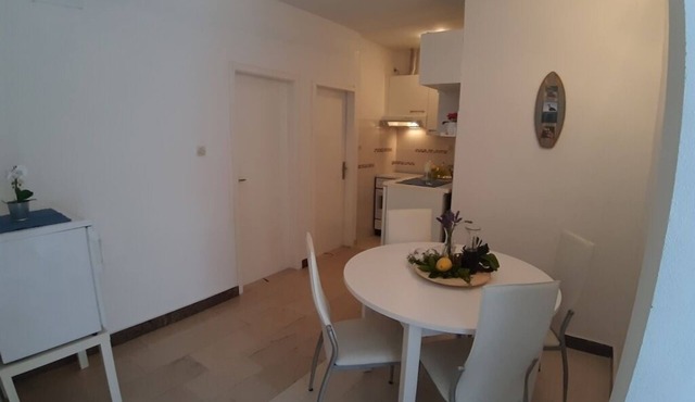 Apartment in Jelsa with Terrace, Air condition, WIFI (4440-2)