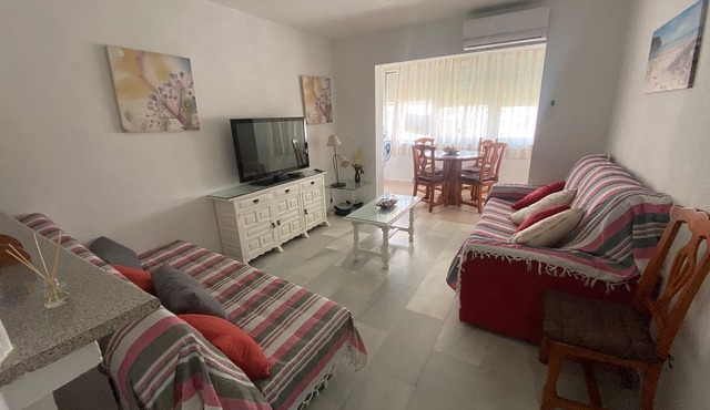 Apartment in Laguna Beach 1st Line Beach with WIFI