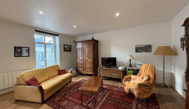 Apartment in Le Mans with Private Garage