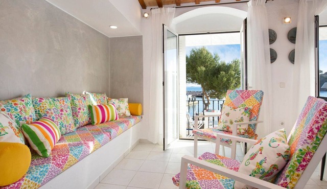 Apartment in Llafranc by the Sandy Beach