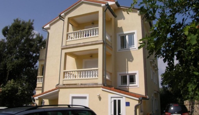 Apartment in Lopar with balcony, air conditioning, WiFi, washing machine (599-3)