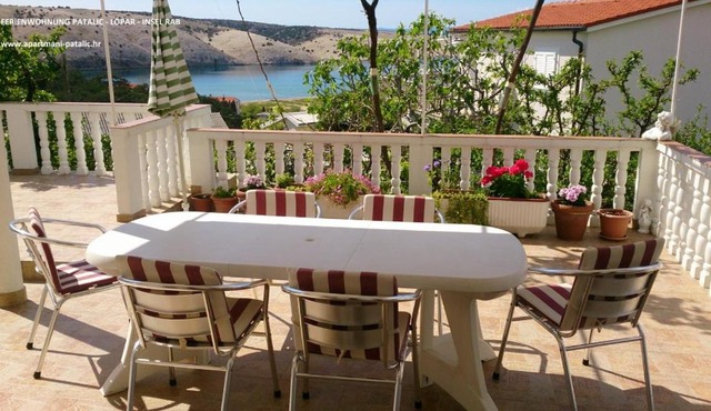 Apartment in Lopar with sea view, terrace, air conditioning, WiFi (4911-1)