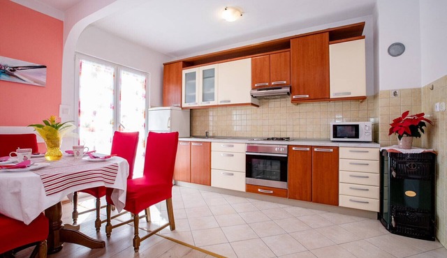Apartment in Lopar with Terrace, Air condition, WIFI, Washing machine (4360-3)
