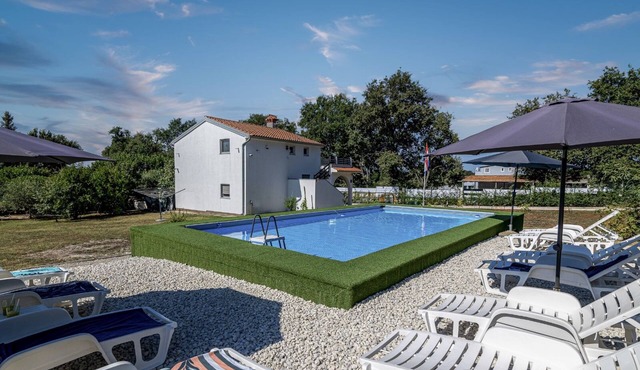 Apartment in Medulin with Terrace, Air condition, WIFI, Washing machine (5158-2)