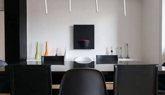 Apartment in Milan with 2 bedrooms sleeps 6