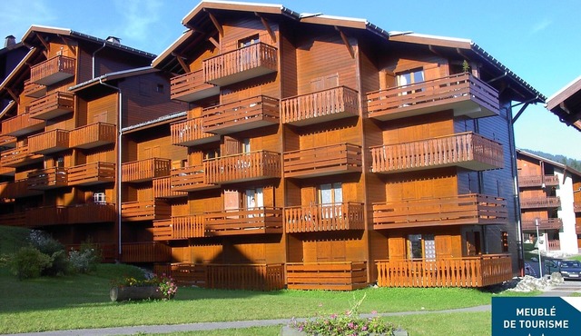 Apartment in Morillon village 300 m from the lake and 1km from the cable car