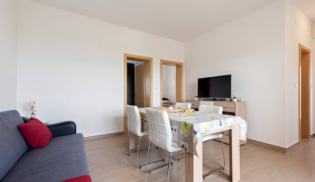 Apartment in Nevidane near the Beach