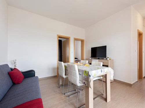 Apartment in Nevidane near the Beach