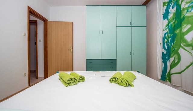 Apartment in Njivice with Seaview, Balcony, Air condition, WIFI (4687-2)