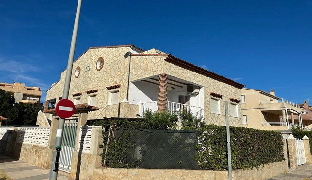 Apartment in Oliva near Costa Blanca Beach