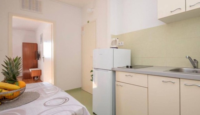 Apartment in Omiš with Seaview, Balcony, Air condition, WIFI (161-4)