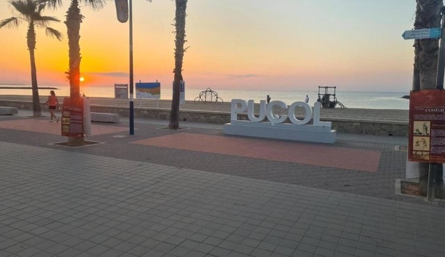 Apartment in Puçol beach, quiet and cozy place.
