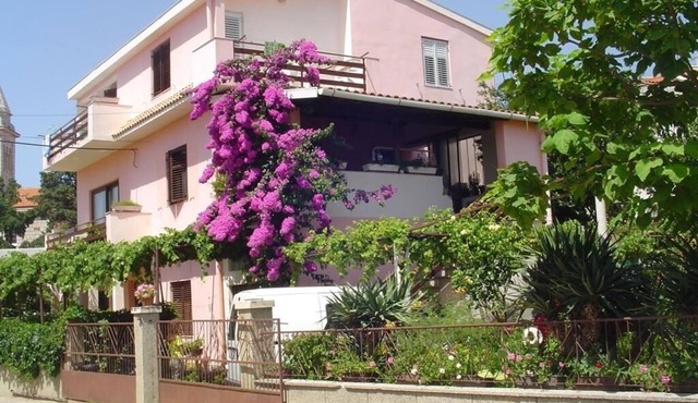 Apartment in Pakoštane with Seaview, Balcony, Air condition, WIFI (3539-2)