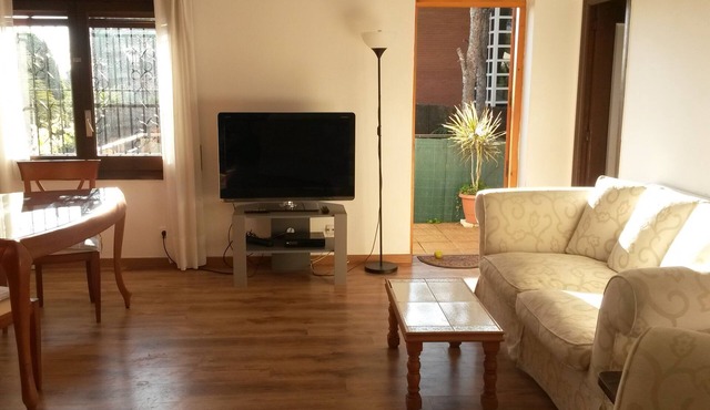 Apartment in Playa la Mora,with sea views near the beach, privat garden&Pool.