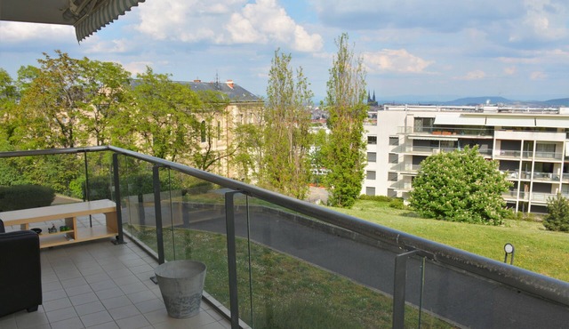 Apartment in pleasant residence. 10 minutes' walk from the center of Clermont Ferrand