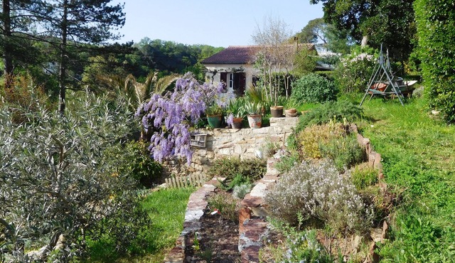 Apartment in priv. holiday home