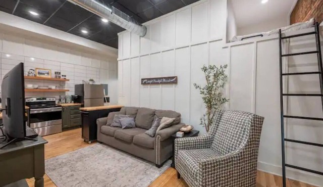 Apartment in Refurbished bldg w/Gym access