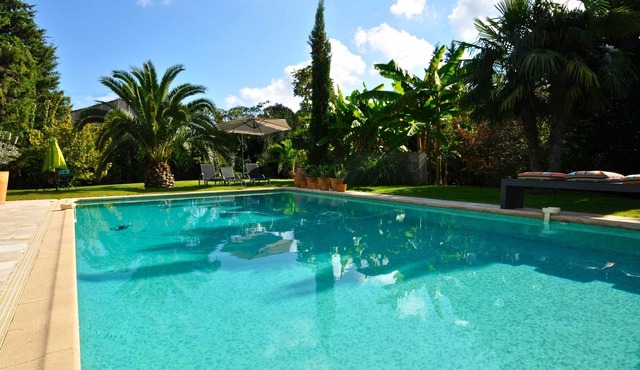 Apartment in renovated contemporary villa, great location and quiet.