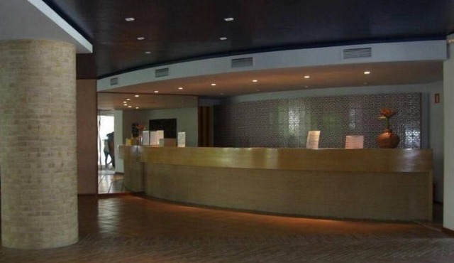 Apartment in residence with swimming pool, 800 m from the beach
