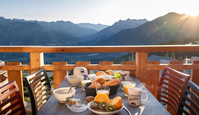 Apartment in Risoul with Ski-In/Ski-Out Access