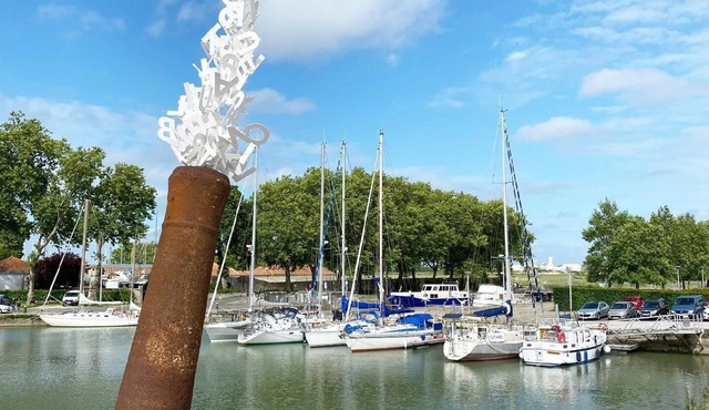 Apartment in Rochefort with Garden and Terrace