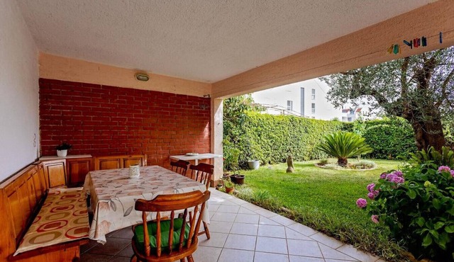 Apartment in Rogoznica with Terrace, Air condition, WIFI, Dishwasher (3338-1)