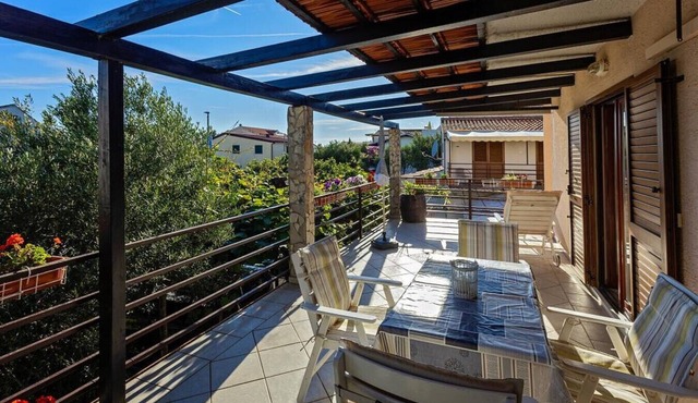 Apartment in Rogoznica with Terrace, Air condition, WIFI, Dishwasher (3338-2)
