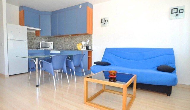 Apartment in Roses with large terrace