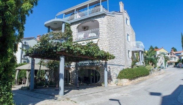 Apartment in Rovinj with Terrace, Air condition, WIFI, Washing machine (4686-3)