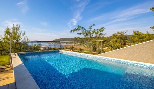 Apartment in Supetarska Draga with Seaview, Balcony, Air condition, WIFI (3321-2)